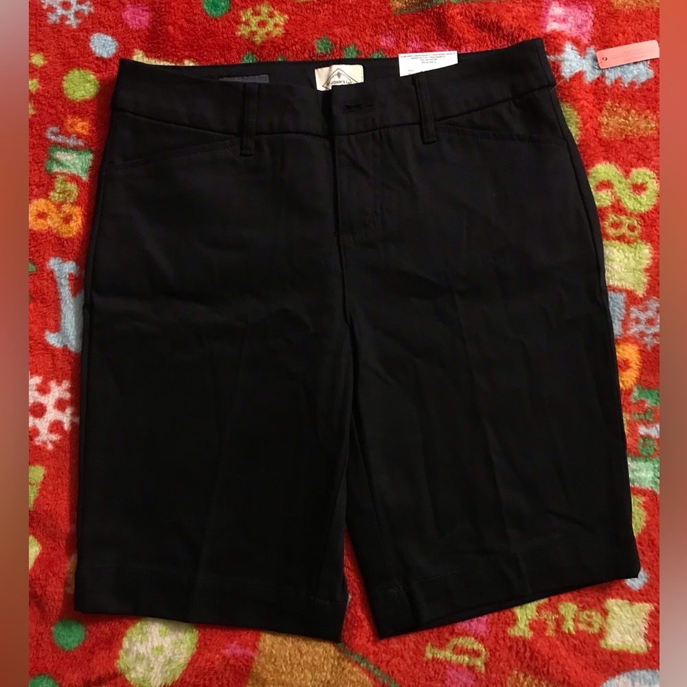 NWT St. John's Bay Black Bermuda Shorts - Picture 11 of 11